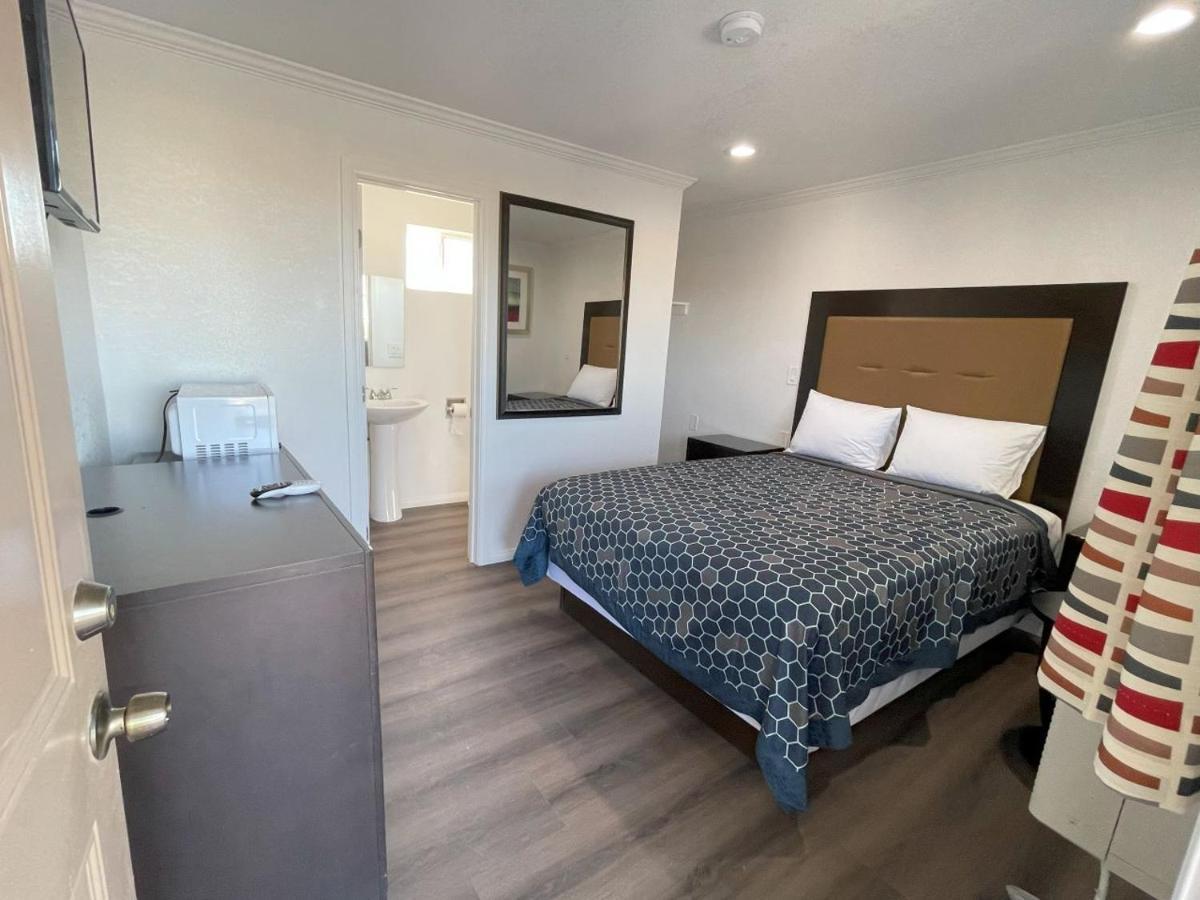 Palm Inn Мохаве Екстериор снимка